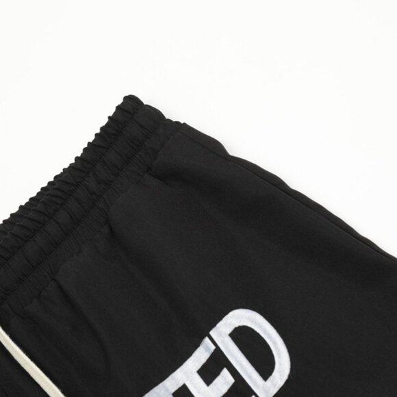 Undefeated Contrast Striped Shorts - Picture 7 of 7